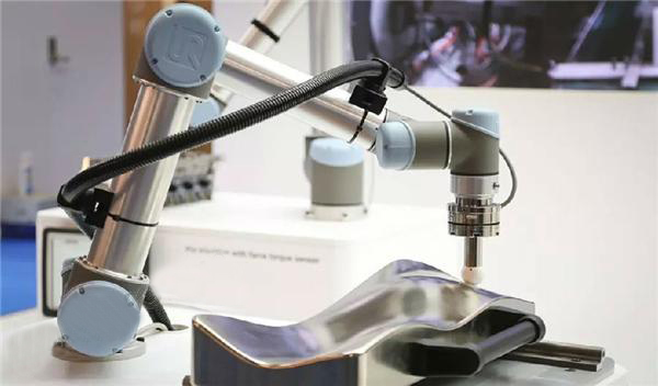 优傲机器人助力中小企业更有竞争力