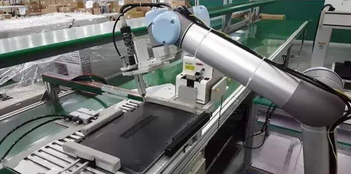 优傲机器人操作要注意哪些方面?