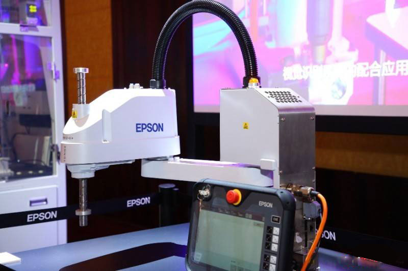 爱普生机器人在汽车零部件行业的应用有哪些？